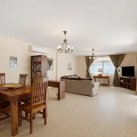Jacaranda Villa