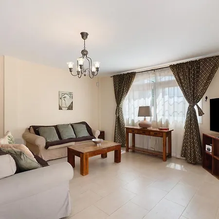 Villa Jacaranda
