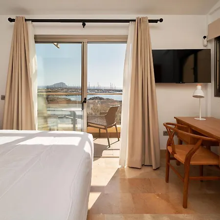 Costera, Mar, Golf Y Muelle Deportivo
