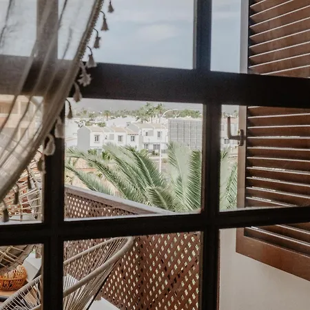 Alba Vista - Albatros Park In Golf Del Sur Tenerife - Heated Pool & Teide View Apartment