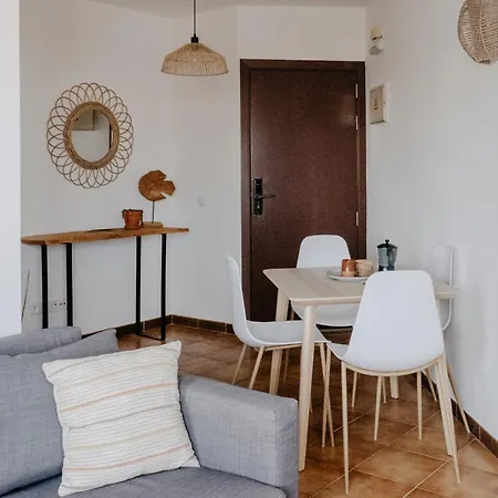 Alba Vista - Albatros Park In Golf Del Sur Tenerife - Heated Pool & Teide View Apartment *