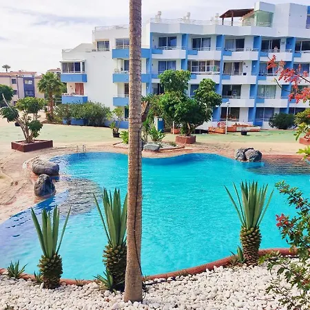 Tropical Green Park - Piscina - Parking - Edificio La Corbeta
