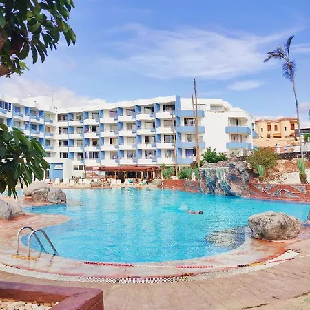 Tropical Green Park - Piscina - Parking - Edificio La Corbeta Apartment *