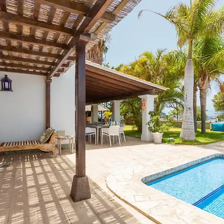 La Quinta Heights -6 Bed Villa-private Pool Villa San Miguel de Abona