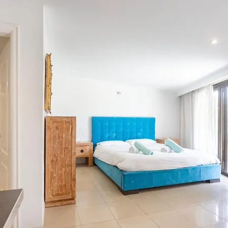 Villa La Quinta Heights -6 Bed Villa-private Pool San Miguel de Abona