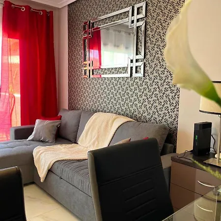 Elegant Style 3-bedroom Brand New Apartment
