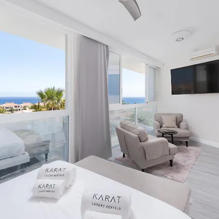 Karat Ocean Golf Villa *