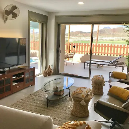 Villa Golf Tenerife South: Mountain View With Heated Pool And Accessible Amenities *