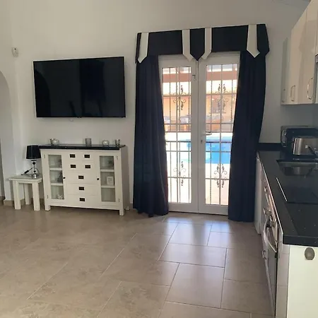 Casa Paraiso: Family-friendly With Private Pool In Tenerife San Miguel de Abona