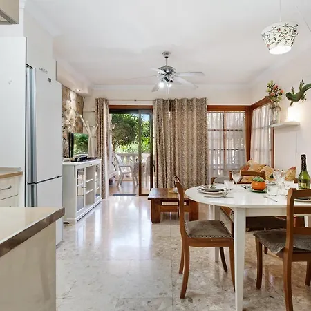Apartment Beautiful Apto Amarilla Golf By Paramount Holidays