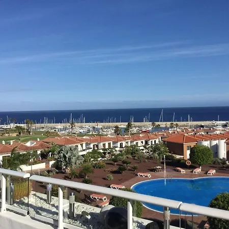 Stunning 2 Bedroom With Full View Of The Sea And Marina , Full Sun Apartment