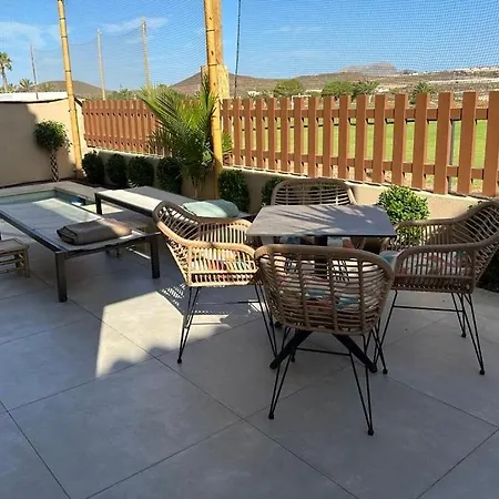Golf Tenerife South: Mountain View With Heated Pool And Accessible Amenities *