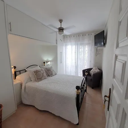 Apartment Cosy Flat Near Golf Club - Heated Pool, Terrace, Garden, Wi-fi San Miguel de Abona