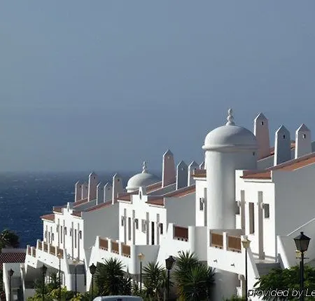 Sunset View Club Aparthotel 3*