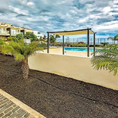Amazing Luxury Seafront Near Golf & Ocean *