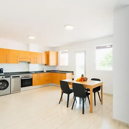 Spacious With Large Terrace In Amarilla Golf