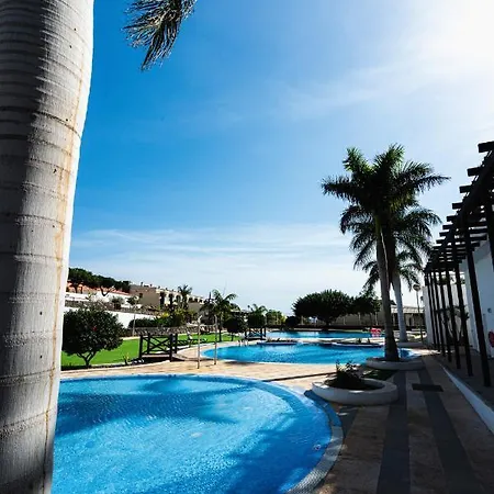 Spacious With Large Terrace In Amarilla Golf *