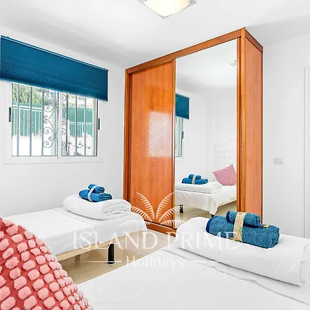 Apartment 3x Bedroom With Heated Pool Og101 San Miguel de Abona