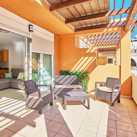 Amarilla Apartment *