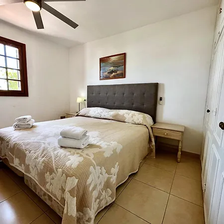 The Escape, Golf Del Sur Villa *