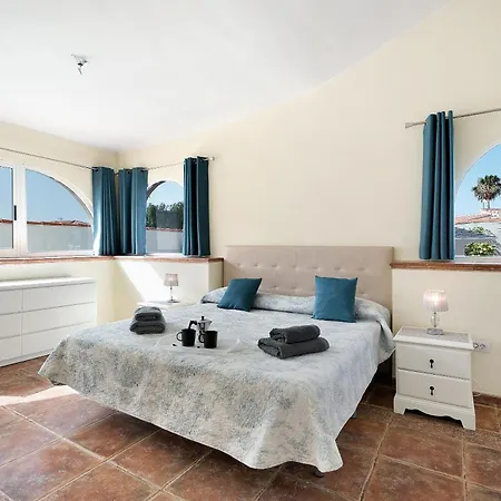 Casa Suenos Villa *