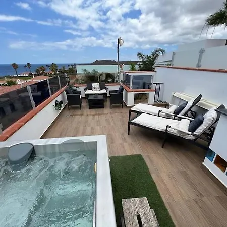 Ocean View Amarilla Golf Villa