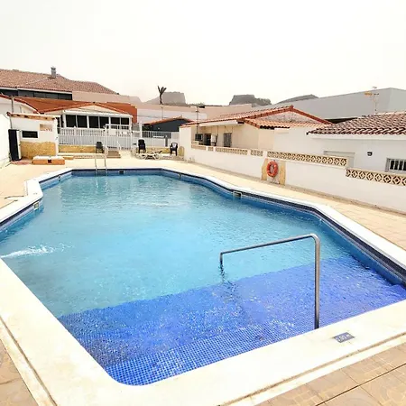 Holiday home Con Piscina En Aldea Blanca