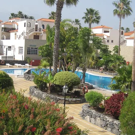 Apartment Adelfas 2 *