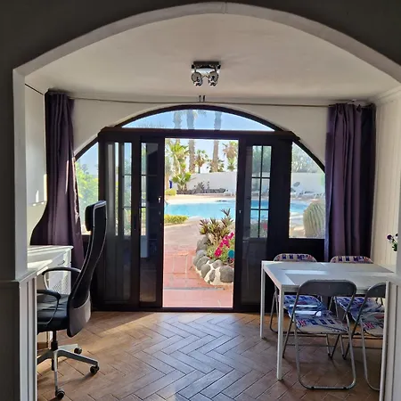 Apartment 2 Bed That Steps Out On To The Pool San Miguel de Abona