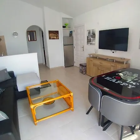 Con Terrazza Soleggiatapiscina Sc788 Apartment *