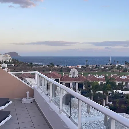 Stunning 2 Bedroom With Full View Of The Sea And Marina , Full Sun San Miguel de Abona