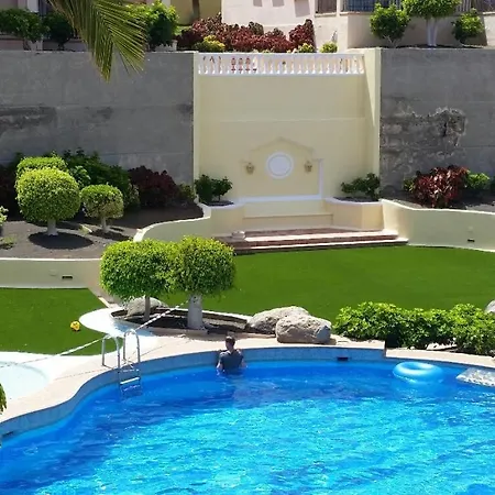 Golf Park, Golf Del Sur, Poolside First Floor Apartment *