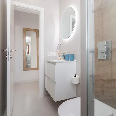 Casa Agatha - 3 Terraces, Ac, Tv Channels, 2 Bedrooms & Bathrooms, Heated Pool Apartment *