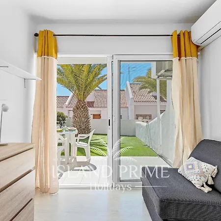 Seaviews Garden With Palms In Club Sc171 Apartment