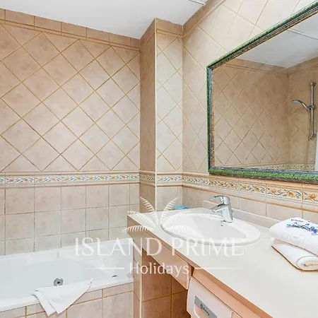 Apartment Seaview Roof Terrace In Heated Pool Complex Fc736-2xe *