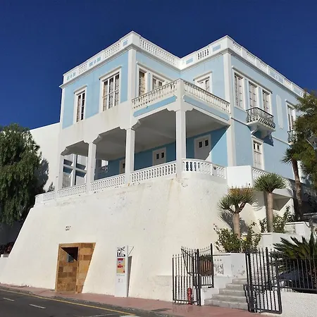 La Casa Rosa