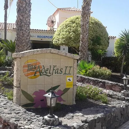 Apartment Adelfas 2