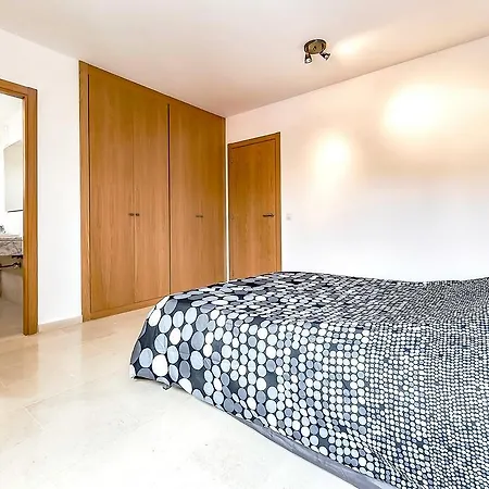 La Flora Apartment *