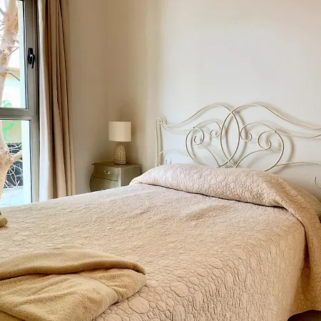 Townhouse 3 Bedrooms On The First Line Holiday home *