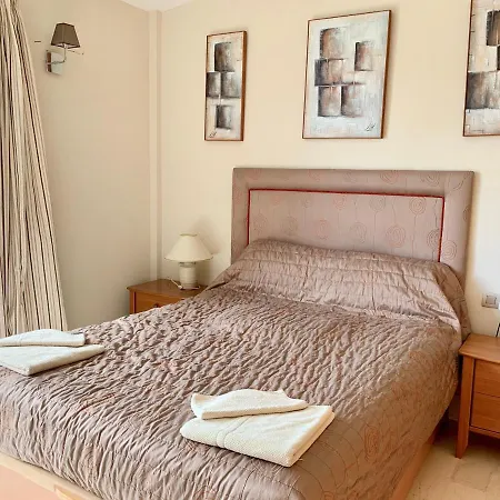 Townhouse 3 Bedrooms On The First Line Holiday home *