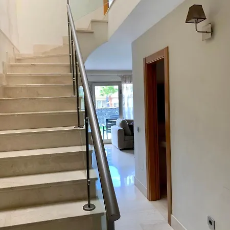 Holiday home Townhouse 3 Bedrooms On The First Line *