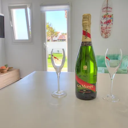 Apartment White House - Clasto *
