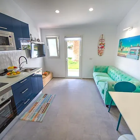 Apartment White House - Clasto *