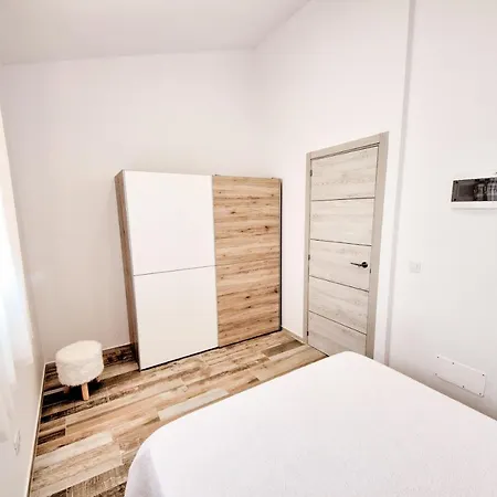 Apartment White House - Piro *