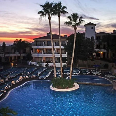 Apartment On The Golf Course By The