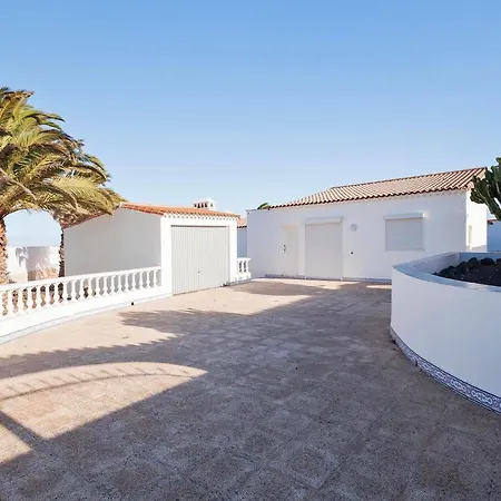 Casa Blanca, Golf Del Sur Villa *
