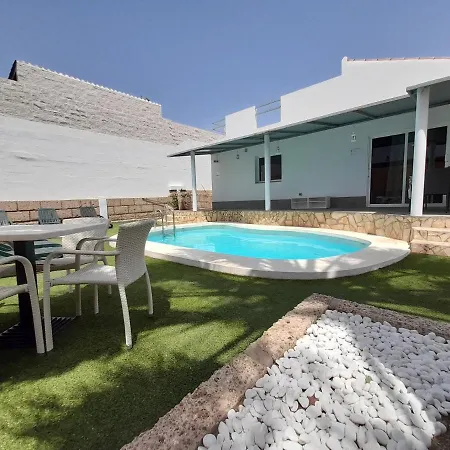 Blanca Villa *