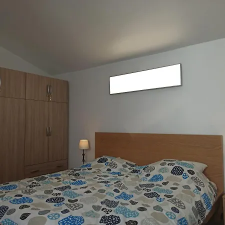 Apartment Golfsur-jacuzzi-privateparking-2bath-4bedroom-4tv-netflx-fastwifi
