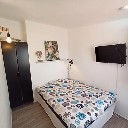 Apartment Golfsur-jacuzzi-privateparking-2bath-4bedroom-4tv-netflx-fastwifi *