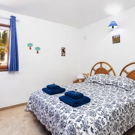 Colina Golf Excellent With Heated Pool Villa San Miguel de Abona